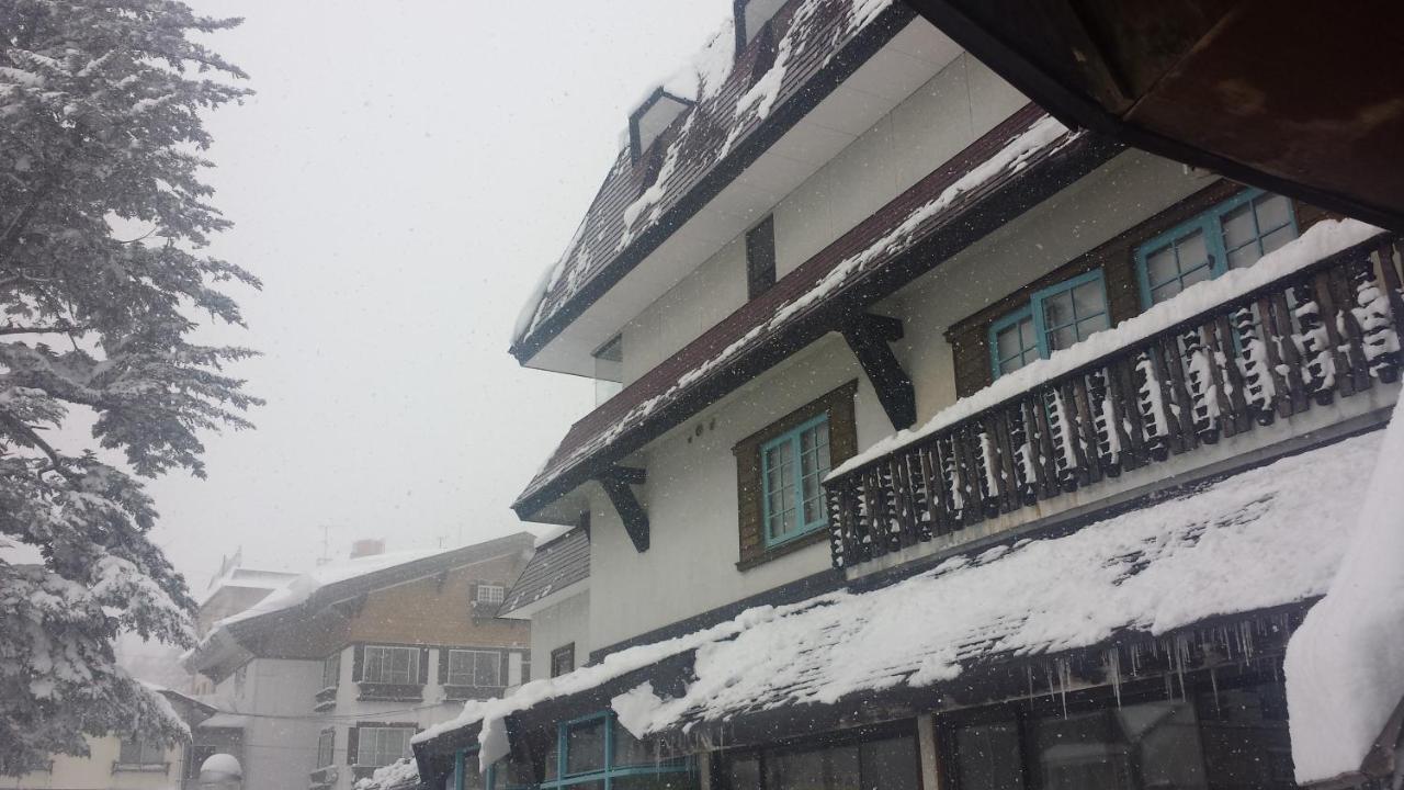 Akakura Onsen Hotel Korakuso Myōkō Extérieur photo